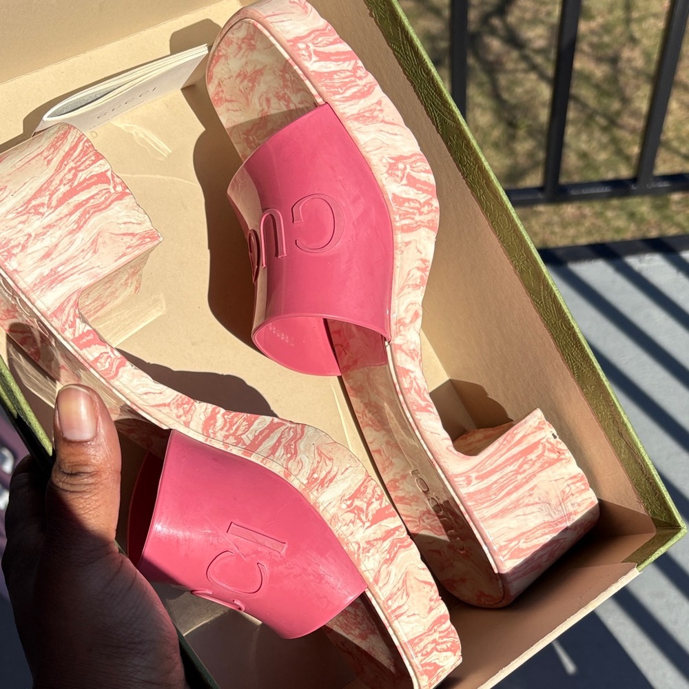 Gucci Coral Pink Logo Slides Sandals Platform Marble Size 9 Summer Rare - Picture 6 of 12